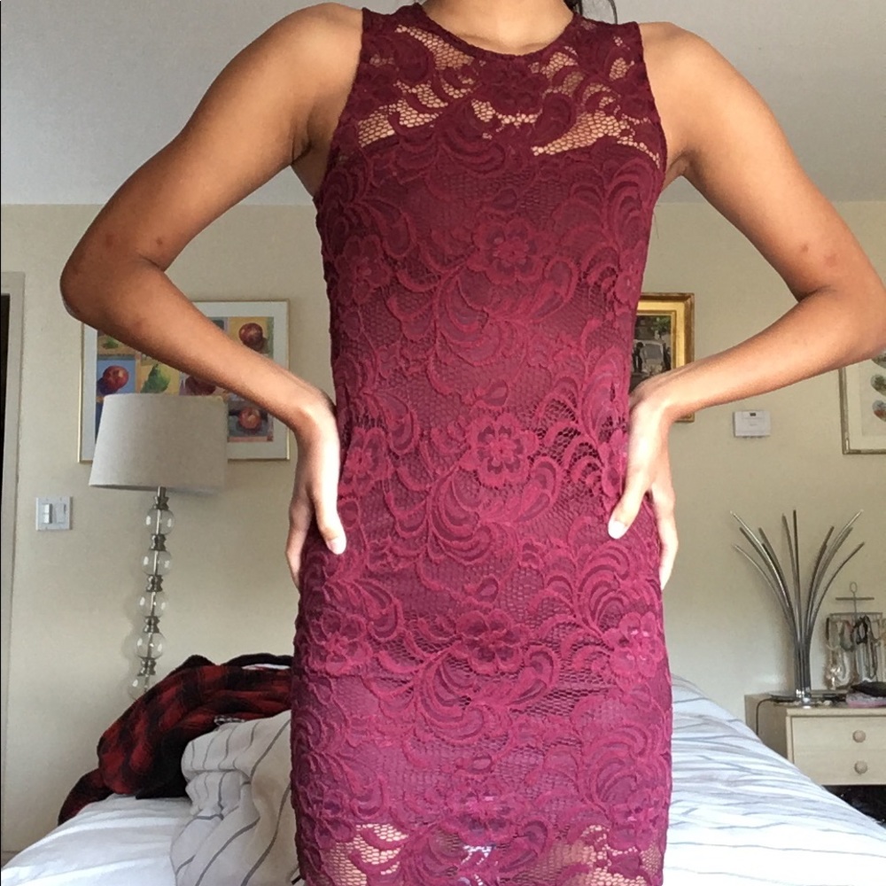 NWOT Lace bodycon dress wine red